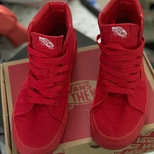 All red sk8 hi vans (mono canvas)